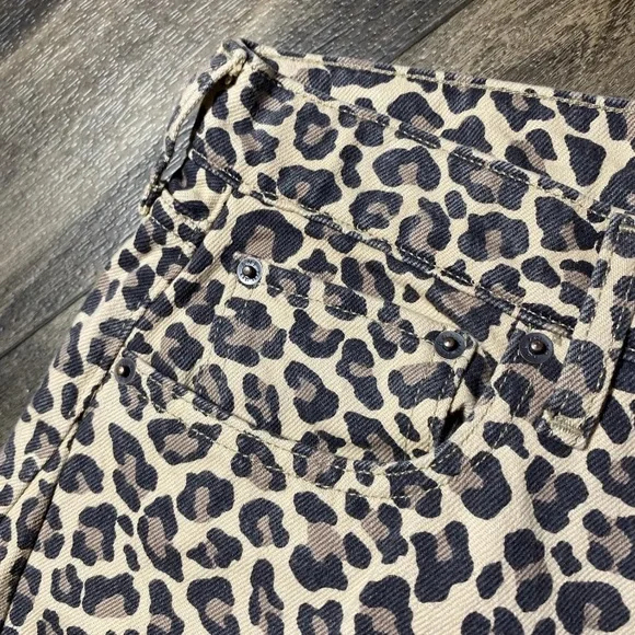 Abercrombie & Fitch Leopard Print Barrel Jeans Women Size 26 Midrise Wide Baggy - Picture 4 of 9
